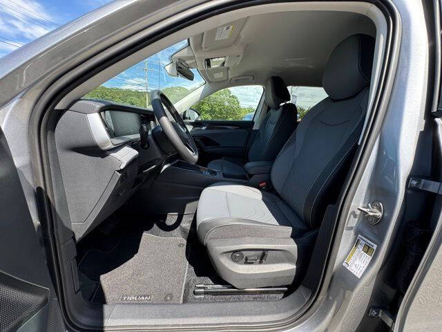 2025 Volkswagen Tiguan SE 4Motion