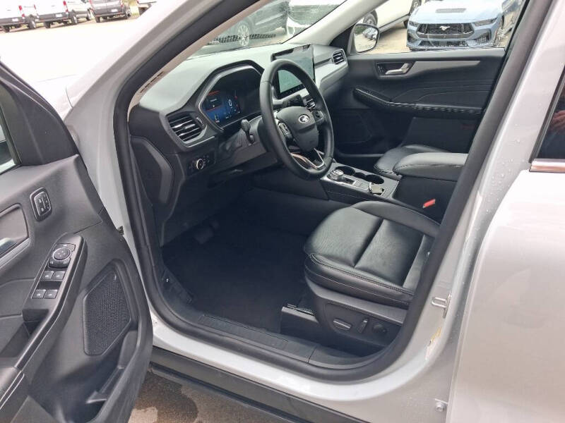 2025 Ford Escape Platinum