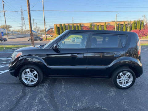 2010 Kia Soul +