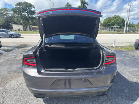 2015 Dodge Charger SXT