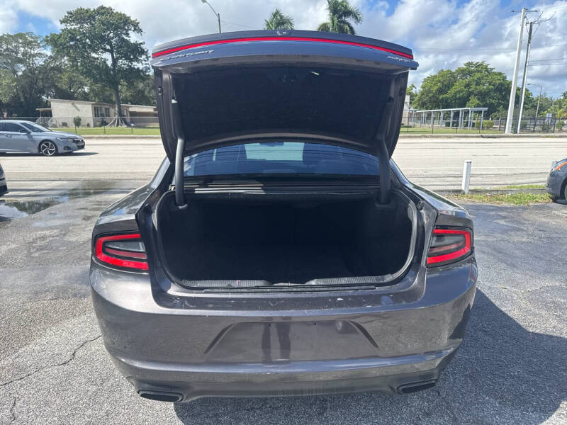 2015 Dodge Charger SXT