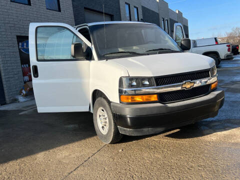 2025 Chevrolet Express 2500