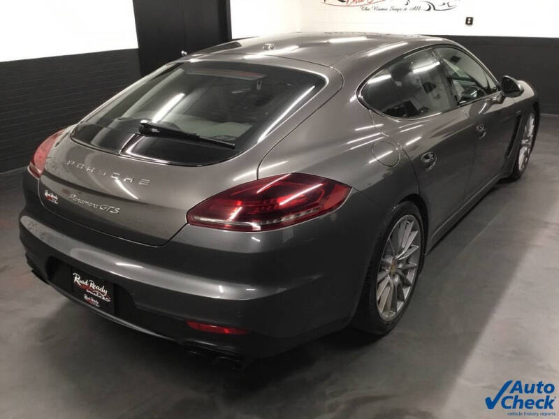 2016 Porsche Panamera GTS