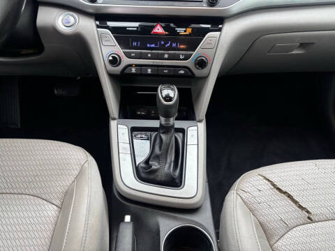 2017 Hyundai Elantra