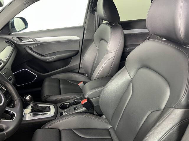 2016 Audi Q3 2.0T quattro Prestige