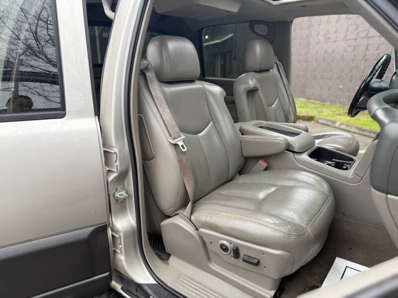 2005 Chevrolet Avalanche 2500 LT