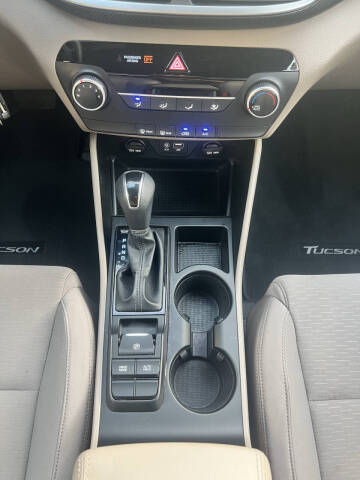 2020 Hyundai Tucson SE