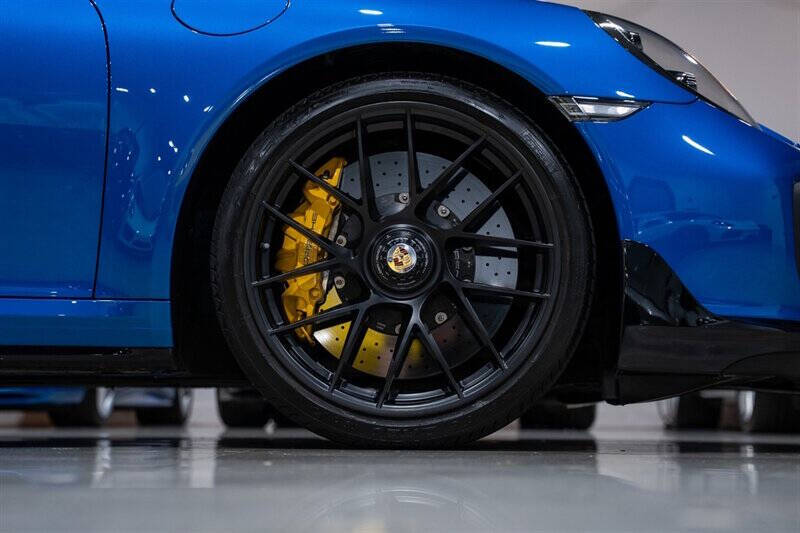 2017 Porsche 911 Turbo S