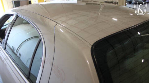 2002 Lincoln Town Car Executive