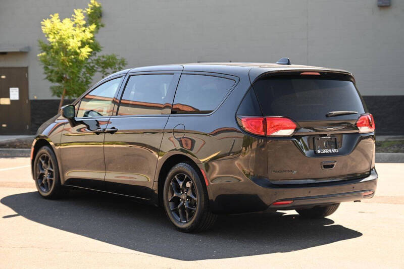 2018 Chrysler Pacifica Touring Plus