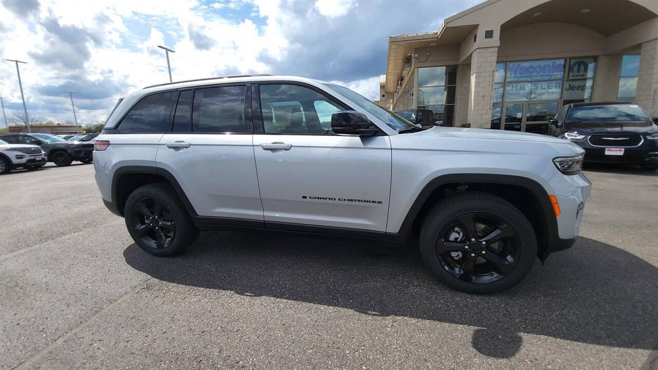 2024 Jeep Grand Cherokee for sale at Victoria Auto Sales in Victoria, MN