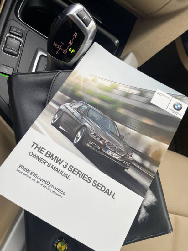 2013 BMW 3 Series 320i