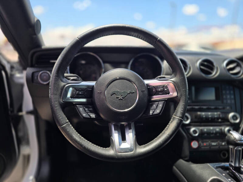 2016 Ford Mustang V6