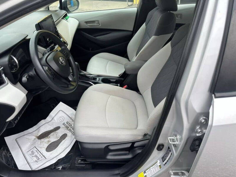 2022 Toyota Corolla LE