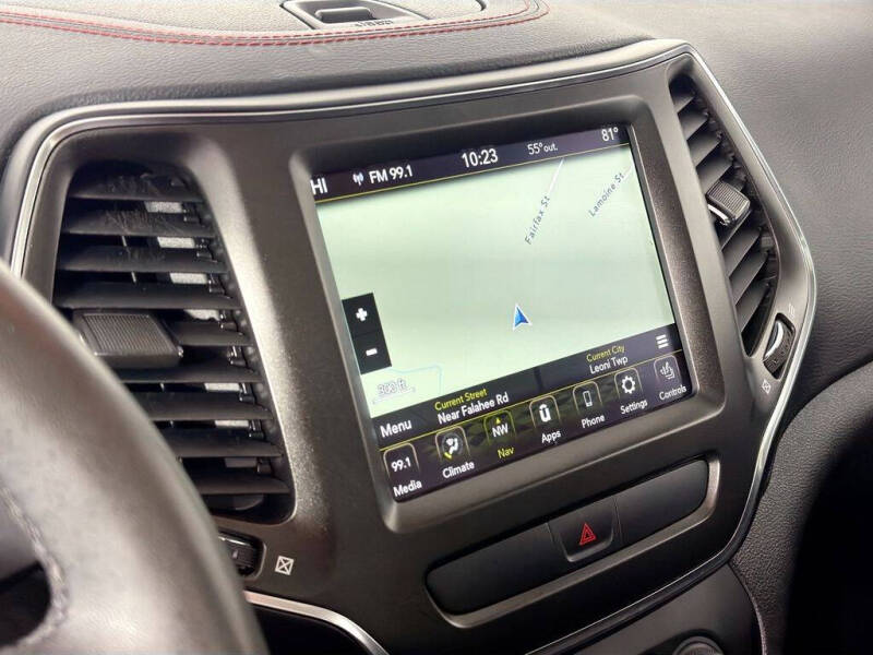 2022 Jeep Cherokee Trailhawk