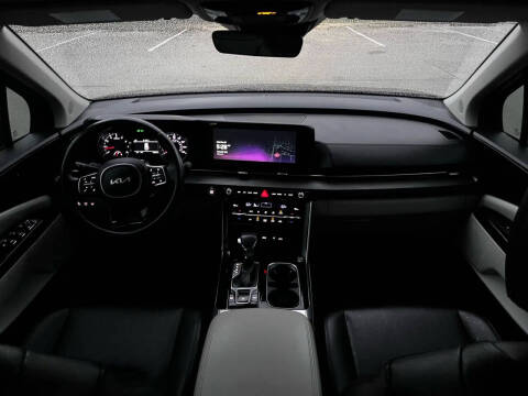 2022 Kia Carnival EX