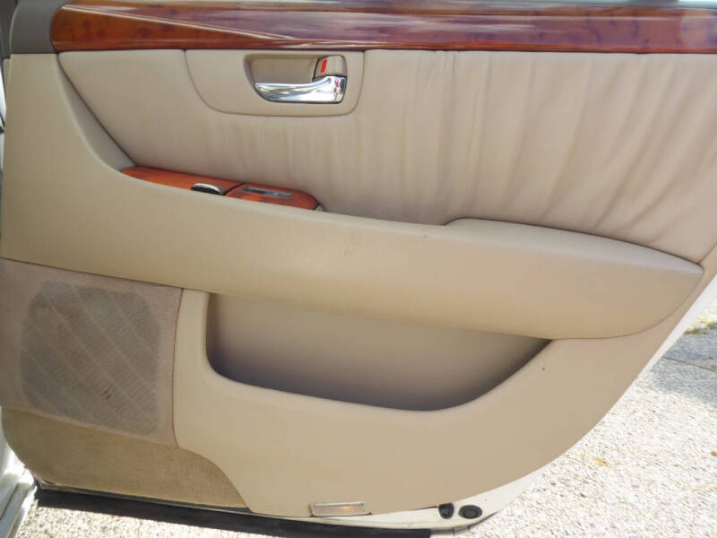 2001 Lexus LS 430