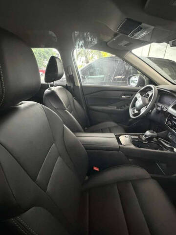 2026 Nissan Rogue SL
