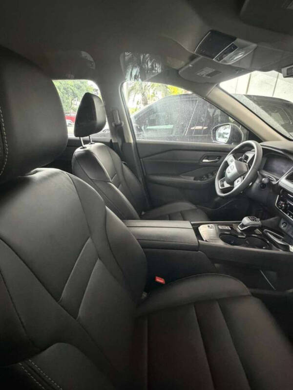 2026 Nissan Rogue SL