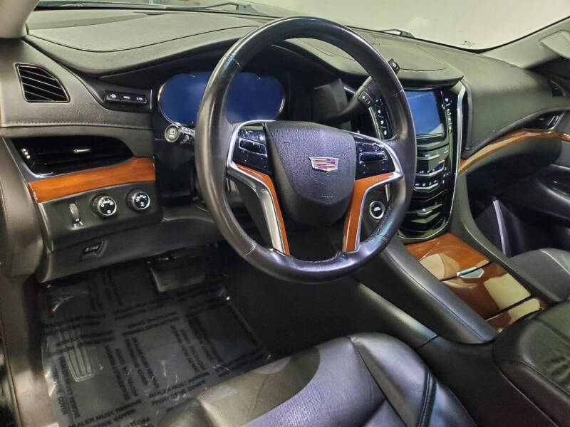 2018 Cadillac Escalade Premium Luxury