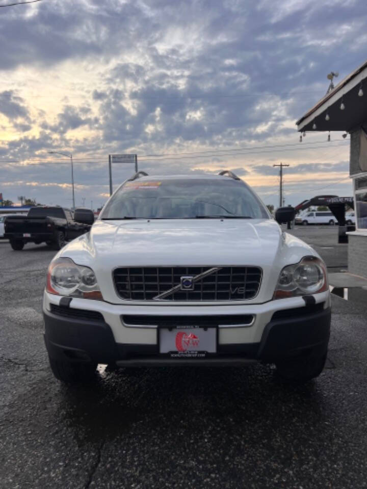 2006 Volvo XC90 for sale at NCW AUTO GROUP in Kennewick, WA