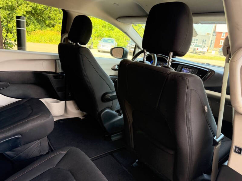 2017 Chrysler Pacifica Touring