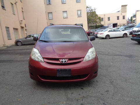 2010 Toyota Sienna for sale at Alexandria Car Connection in Alexandria VA