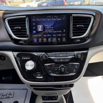 2017 Chrysler Pacifica Touring