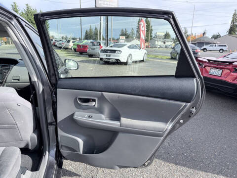 2012 Toyota Prius v Five