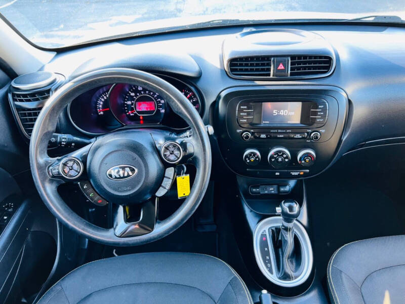 2016 Kia Soul +