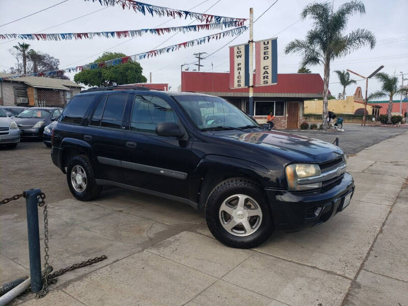 2004 Chevrolet TrailBlazer for sale at Nueva Italia Motors in Ventura CA