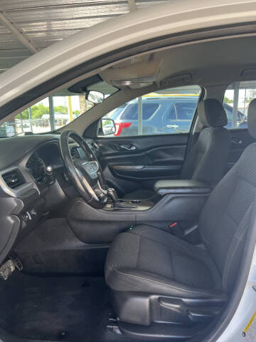 2018 GMC Acadia SLE-1