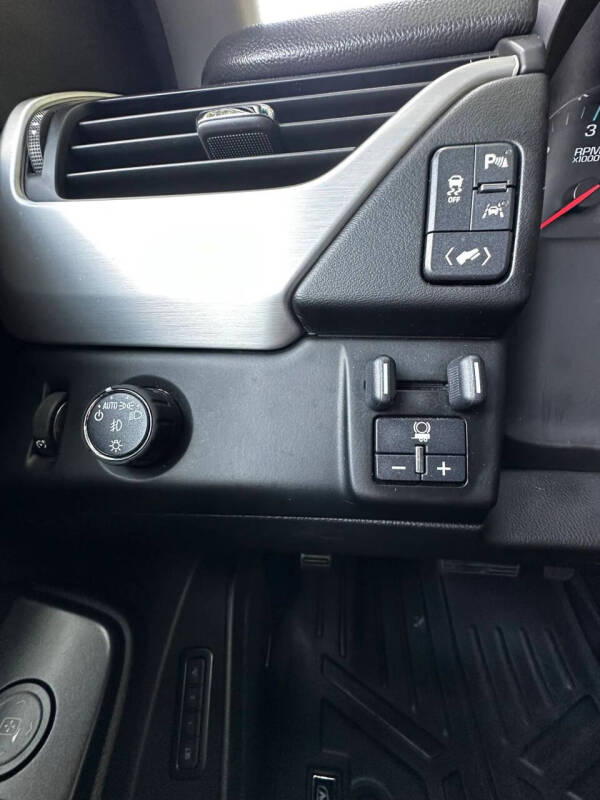2017 GMC Yukon XL SLT