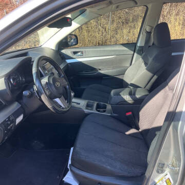 2010 Subaru Outback 2.5i Premium