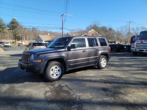 2016 Jeep Patriot for sale at Hometown Automotive Service & Sales in Holliston MA