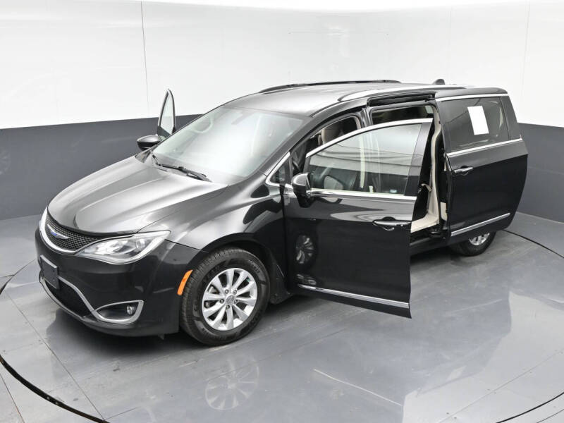 2019 Chrysler Pacifica Touring L