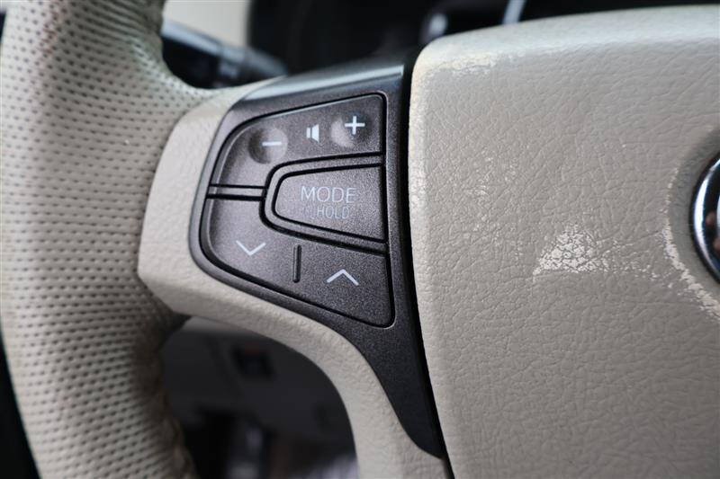 2014 Toyota Sienna XLE 8-Passenger