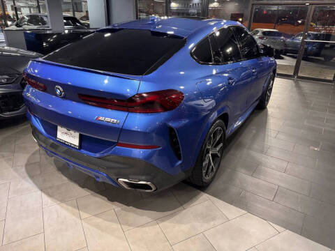 2020 BMW X6 M50i