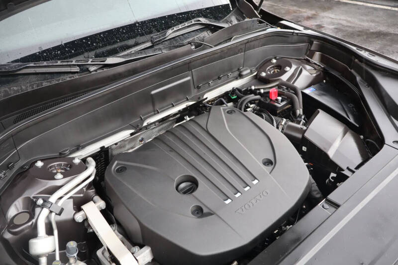 2023 Volvo XC90 B5 Core