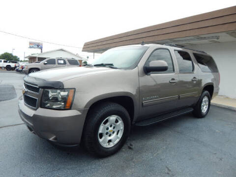 2011 Chevrolet Suburban for sale at Ernie Cook and Son Motors in Shelbyville TN