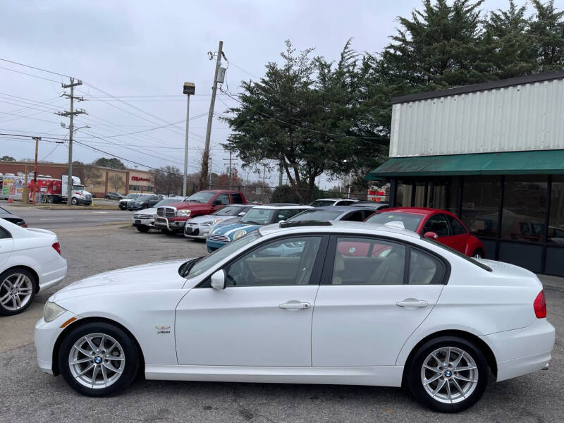 2010 BMW 3 Series 328i photo 4