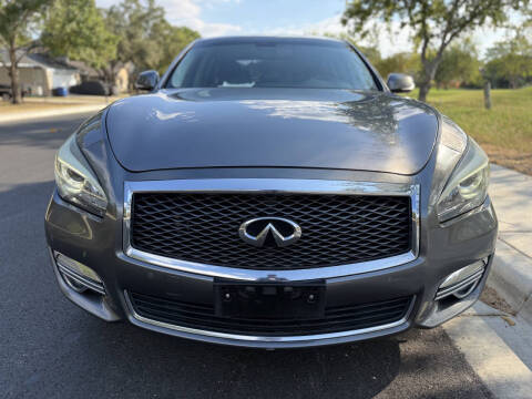 2015 Infiniti Q70 3.7