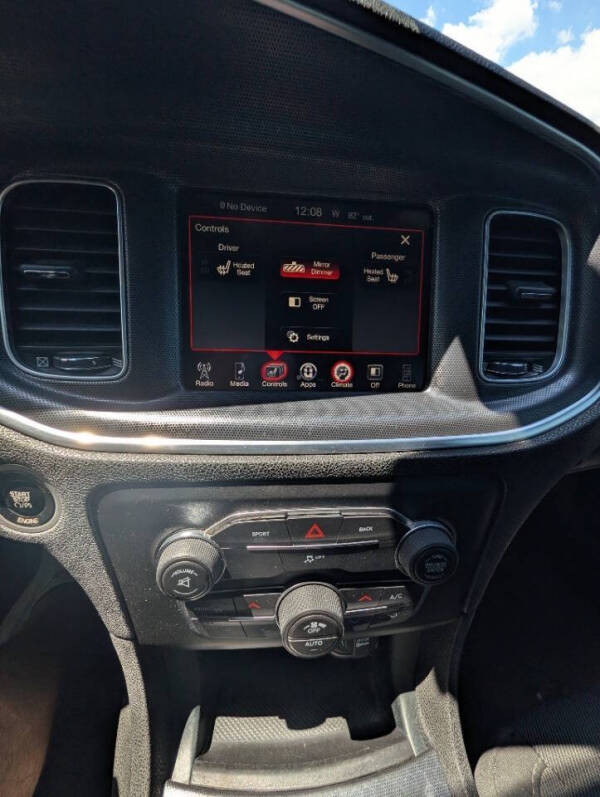 2015 Dodge Charger SXT