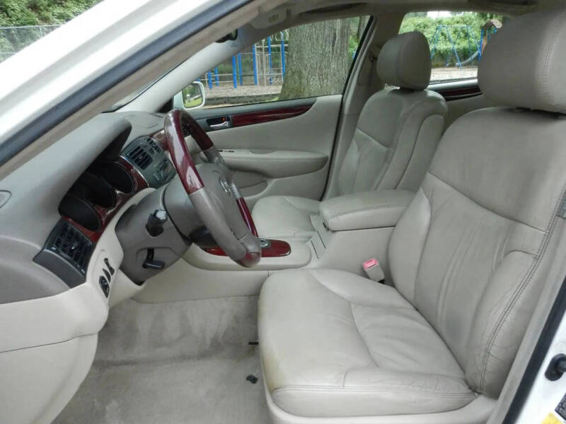 2004 Lexus ES 330