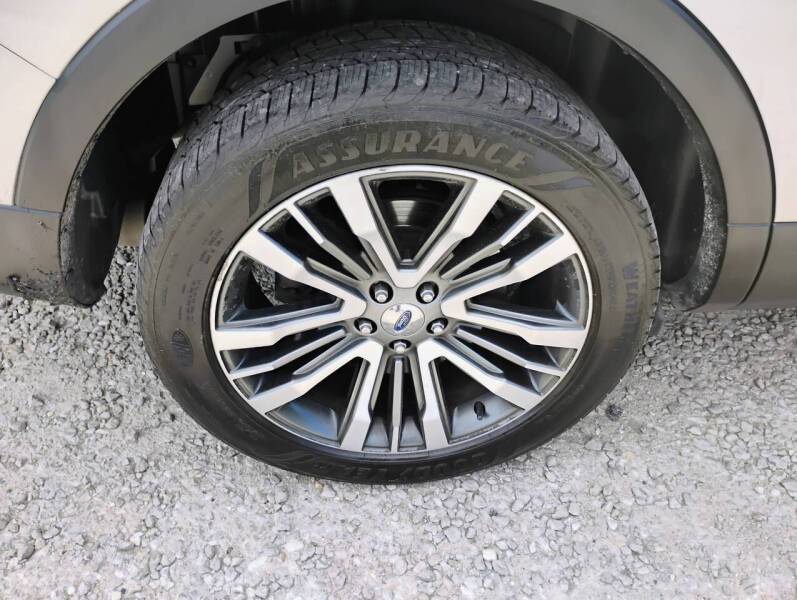 2017 Ford Explorer Platinum