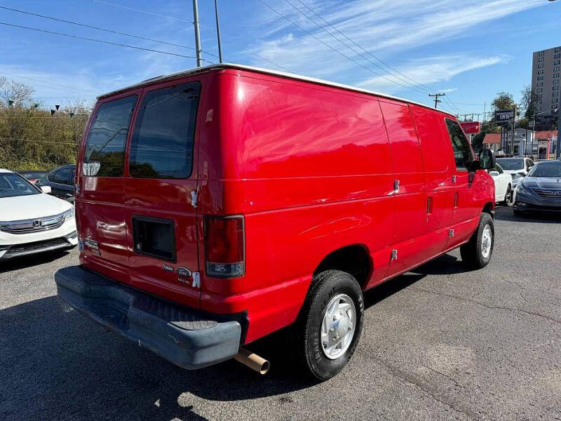 2011 Ford E-Series E-350 SD