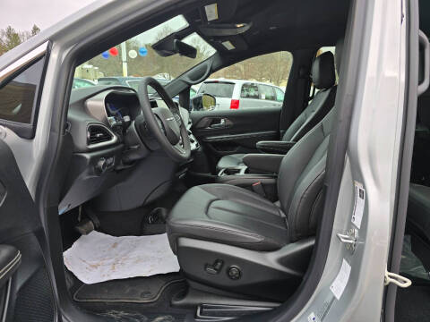 2026 Chrysler Voyager LX