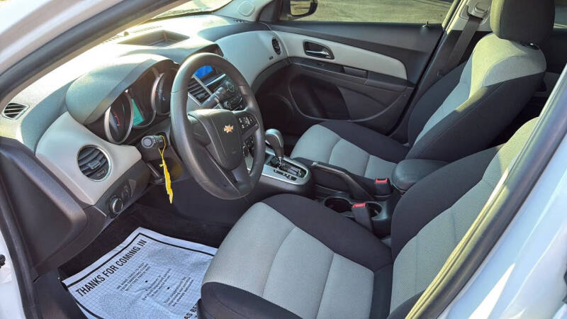 2014 Chevrolet Cruze LS Auto