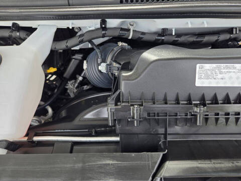 2025 Chevrolet Express LS 3500