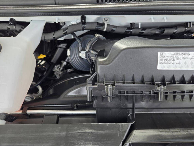 2025 Chevrolet Express LS 3500